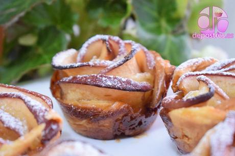 pastel de manzana con forma de rosa