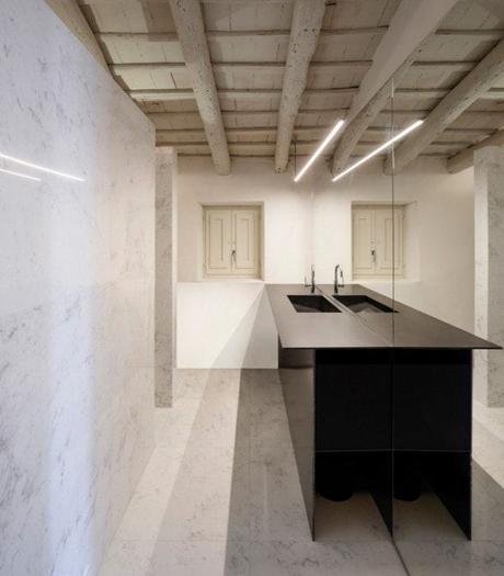 Un masía en el Empordá minimalista Un masía en el Empordá minimalista