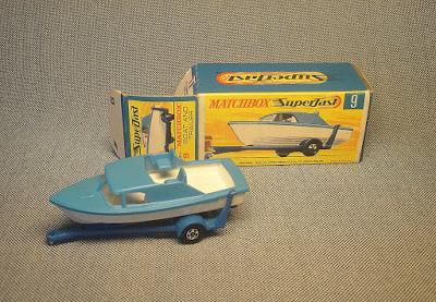 Lancha y tráiler de Matchbox