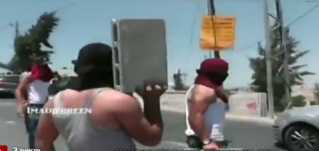 El no apartheid israelí: mujer árabe pasea por Tel Aviv ¿Adivina que ocurre? El no apartheid israelí: mujer árabe pasea por Tel Aviv ¿Adivina que ocurre?