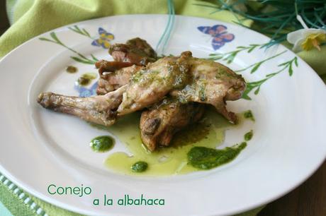 Conejo a la albahaca