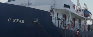 El “C-Star”, barco de la ultraderecha,  es rescatado por una ONG.