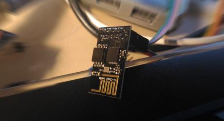 Trasteando con juguetes nuevos. Primeros pasos con el ESP8266