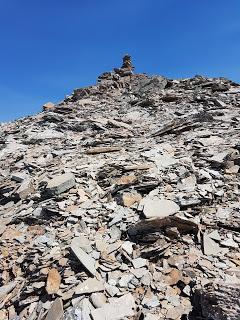 SENDERISMO EN LAKE LOUISE: CROWFOOT MOUNTAIN 2668 m