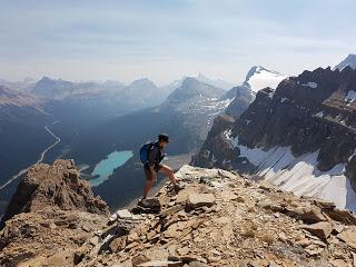 SENDERISMO EN LAKE LOUISE: CROWFOOT MOUNTAIN 2668 m