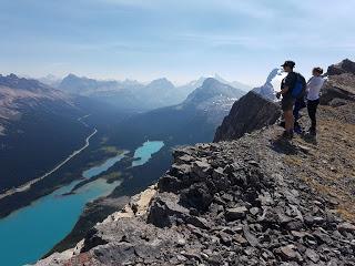 SENDERISMO EN LAKE LOUISE: CROWFOOT MOUNTAIN 2668 m