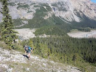 SENDERISMO EN LAKE LOUISE: CROWFOOT MOUNTAIN 2668 m