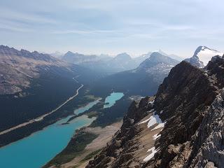 SENDERISMO EN LAKE LOUISE: CROWFOOT MOUNTAIN 2668 m