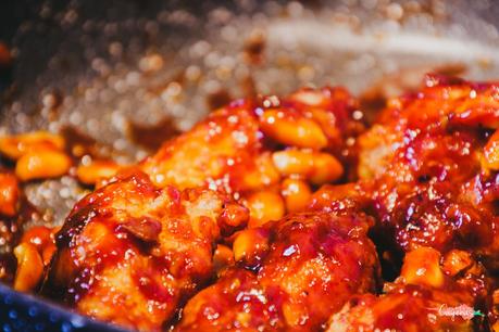 Pollo frito picante - 양념통닭 Pollo frito picante - 양념통닭