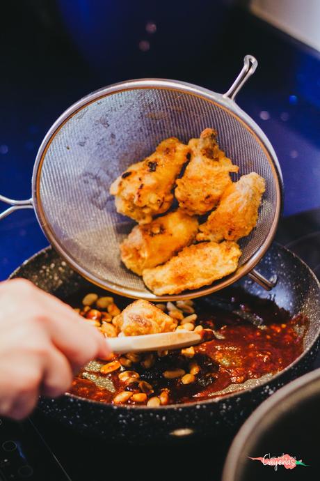 Pollo frito picante - 양념통닭 Pollo frito picante - 양념통닭