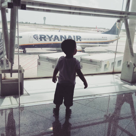 Consejos para viajar con niños en avión