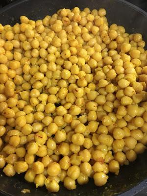 Garbanzos Al Azafrán Con Navajas Garbanzos Al Azafrán Con Navajas