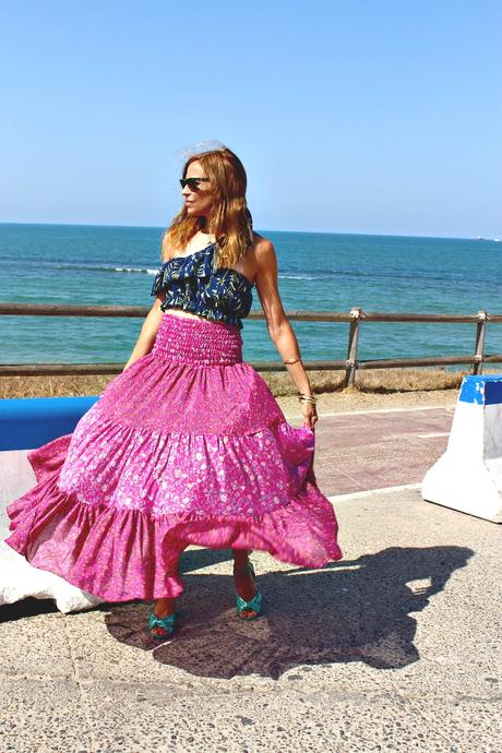 falda larga y croptop falda larga y croptop