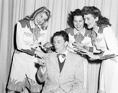 Bing Crosby -vs- Frank Sinatra: el último asalto (Parte I) Bing Crosby -vs- Frank Sinatra: el último asalto (Parte I)