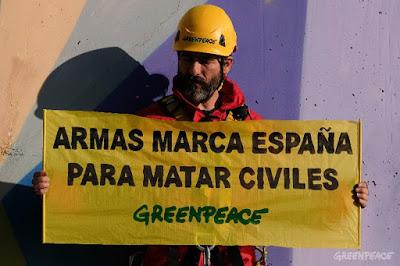 Armas marca España para matar civiles.
