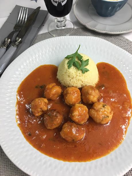 Albóndigas De Pavo Con Tomate Y Cuscús