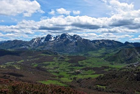 Pico Montoviu desde Tarna por el Cordal de la Bolera