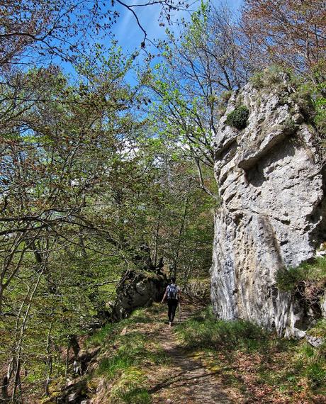 Pico Montoviu desde Tarna por el Cordal de la Bolera