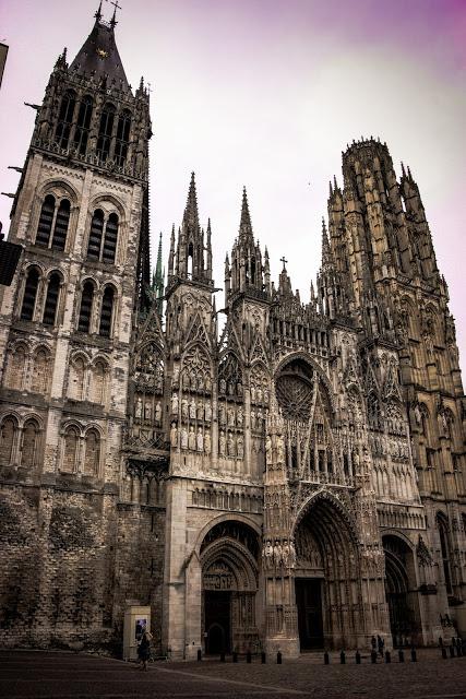 Normandía. Rouen. La ciudad de los cien campanarios