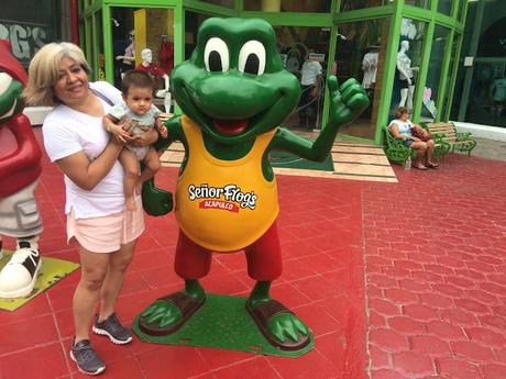 Vacaciones Parte 1. El primer viaje de Isabel a la playa Vacaciones Parte 1. El primer viaje de Isabel a la playa