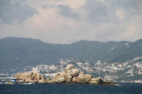 Vacaciones Parte 1. El primer viaje de Isabel a la playa Vacaciones Parte 1. El primer viaje de Isabel a la playa