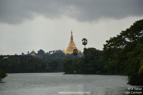 Myanmar, Viajando entre Templos y Pagodas Doradas