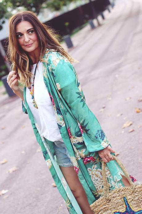 Como combinar un kimono largo Como combinar un kimono largo