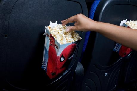 Spider-Man trae la solución definitiva para comer palomitas en el cine Spider-Man trae la solución definitiva para comer palomitas en el cine