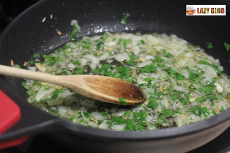 Como hacer merluza en salsa verde, koskera o merluza a la vasca. Receta para disfrutar una y otra vez