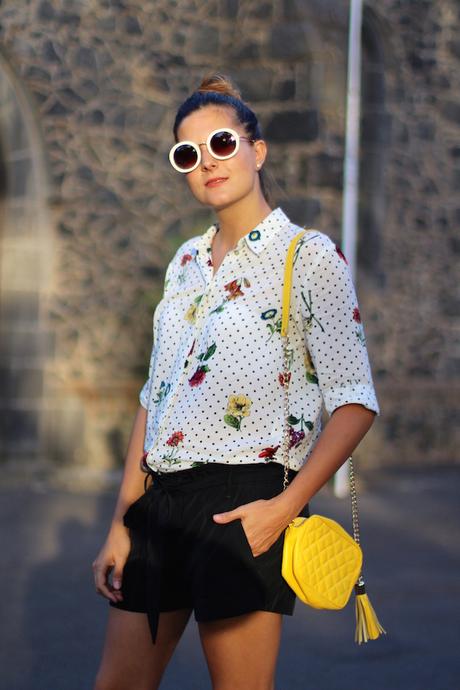 Dots and Flowers Dots and Flowers