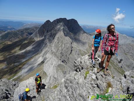 PEÑA UBIÑA por la ARISTA NORTE y CANAL DE LA FANA : Ruta desde TUIZA DE ARRIBA Ruta Peña Ubiña por la Arista Norte: en la arista norte