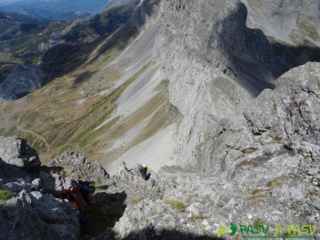 PEÑA UBIÑA por la ARISTA NORTE y CANAL DE LA FANA : Ruta desde TUIZA DE ARRIBA Ruta Peña Ubiña por la Arista Norte: arista norte