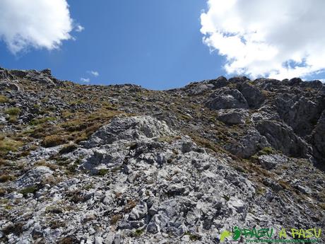 PEÑA UBIÑA por la ARISTA NORTE y CANAL DE LA FANA : Ruta desde TUIZA DE ARRIBA Ruta Peña Ubiña por la Arista Norte: finalizando la arista norte