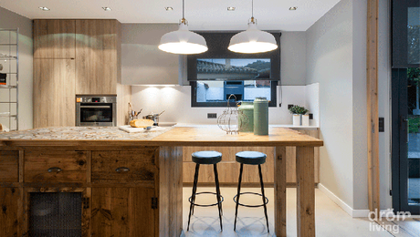 Cocinas con isla que te robarán el corazón Una preciosa isla de cocina podría resultar una gran solución de almacenaje