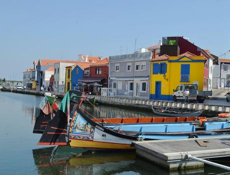 Canales y mucho color en Aveiro, la Venecia Lusa {Portugal}