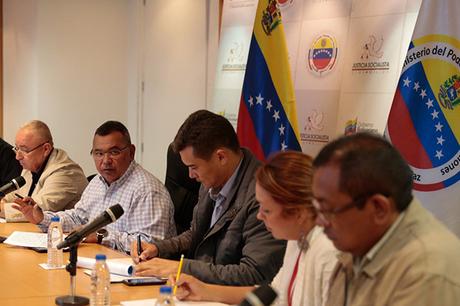 Autoridades evaluaron estrategias para proteger el cono monetario #Dinero #Venezuela