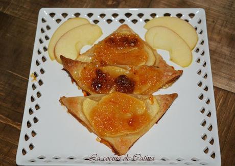 Triángulos de manzana roja