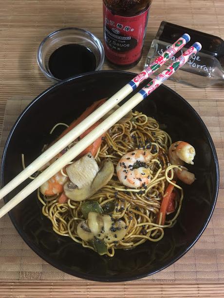 Wok De Verduras Con Noodles Y Langostinos Wok De Verduras Con Noodles Y Langostinos