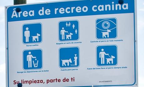 Parque de perros . Tambien hay reglas