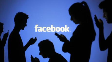 Facebook multado con 1.2 millones de euros por la Agencia Española de Protección de Datos