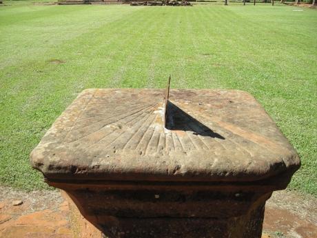 Relojes y más relojes Relojes y más relojes