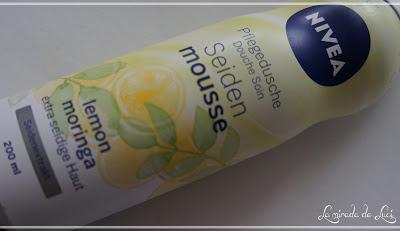 NIVEA, geles mousse limón y frambuesa. NIVEA, geles mousse limón y frambuesa.