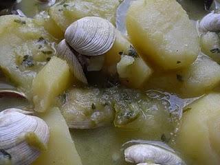 PATATAS CON CHIRLAS PATATAS CON CHIRLAS