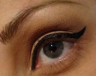 PASO A PASO EYELINER EYEKO PASO A PASO EYELINER EYEKO