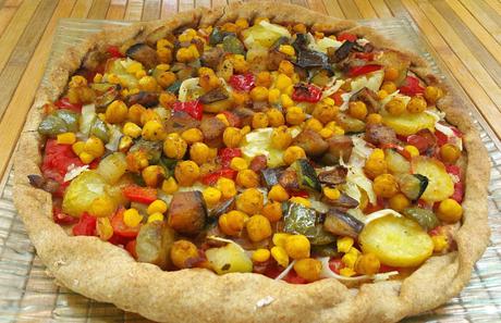 Pizza con garbanzos y verdura asada