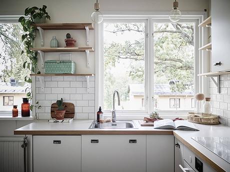 Inspírate: una cocina blanca con toques MINT