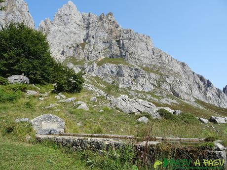 Ruta Torre Bermeja: Fuente de Hurdén