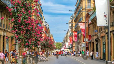 Calles peatonales y comerciales Toulouse, Occitania-Pirineos-Mediterráneo, Francia