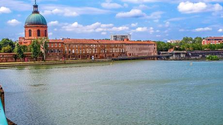 Hospital La Grave Toulouse, Occitania-Pirineos-Mediterráneo, Francia