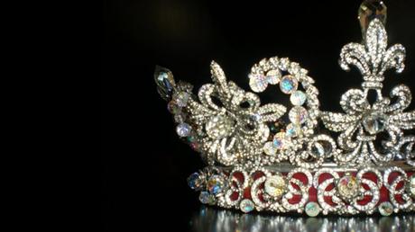 Esta fue la #Miss que perdió la #corona por un singular tuit Esta fue la #Miss que perdió la #corona por un singular tuit